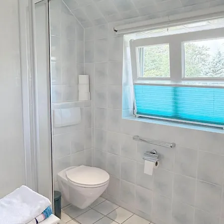 Haus-friesenstrasse-whg-01 *